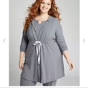 Cacique Hooded Sleep Robe